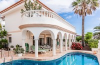 Chalet independiente - Venta - Arona - AG231225