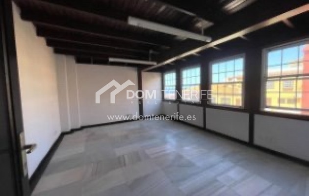 Locaux commerciaux - Location - Adeje - San Eugenio Bajo