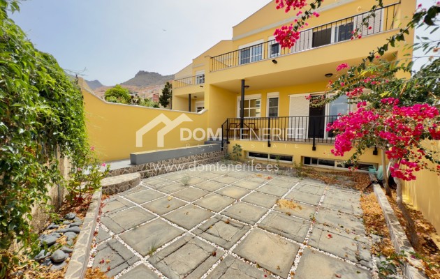 Townhouse - Long term rent - Adeje -
                El Madroñal