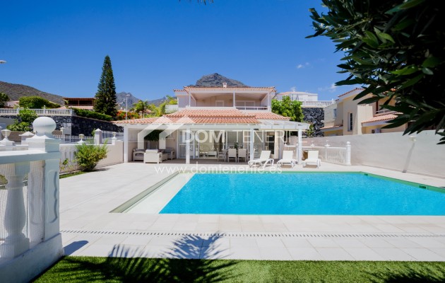 Villa - Sale - Adeje - El Madroñal