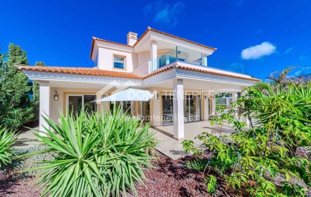 Villa - Wiederverkauf - Adeje - La Caleta