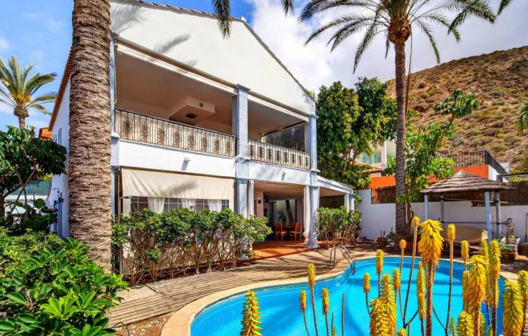 Chalet de Lujo en Tenerife Sur: Guía Completa de Compra