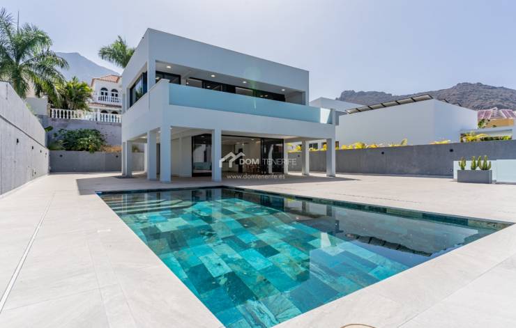 Luxusvillas in Golf del Sur: Investition und Marktlage 2026