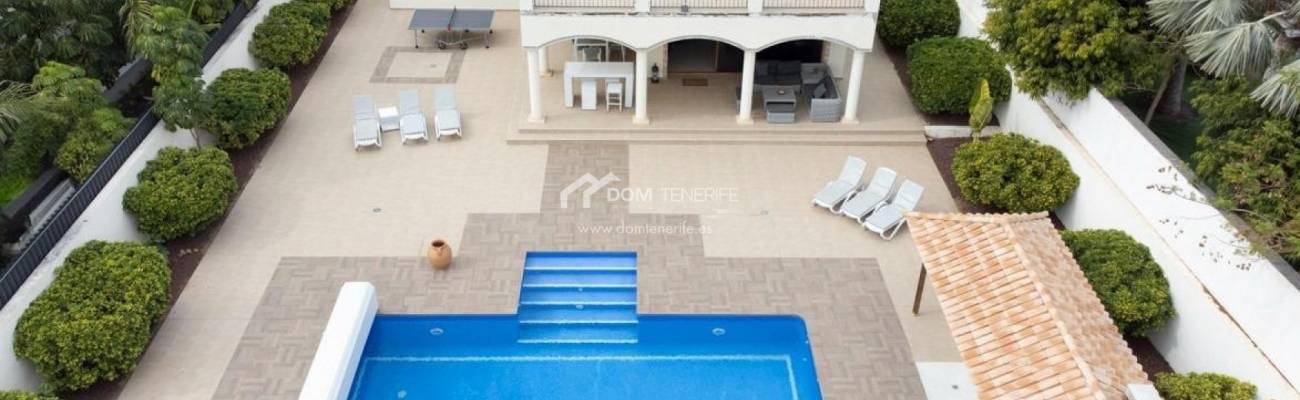 Comprar propiedades en La Caleta