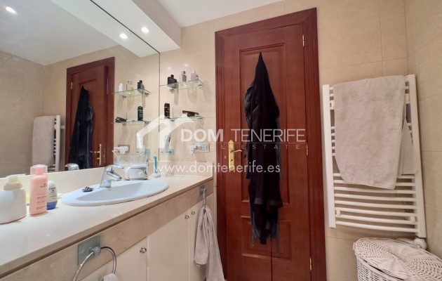 Venta - Atico -
Guía de Isora  - Playa La Arena