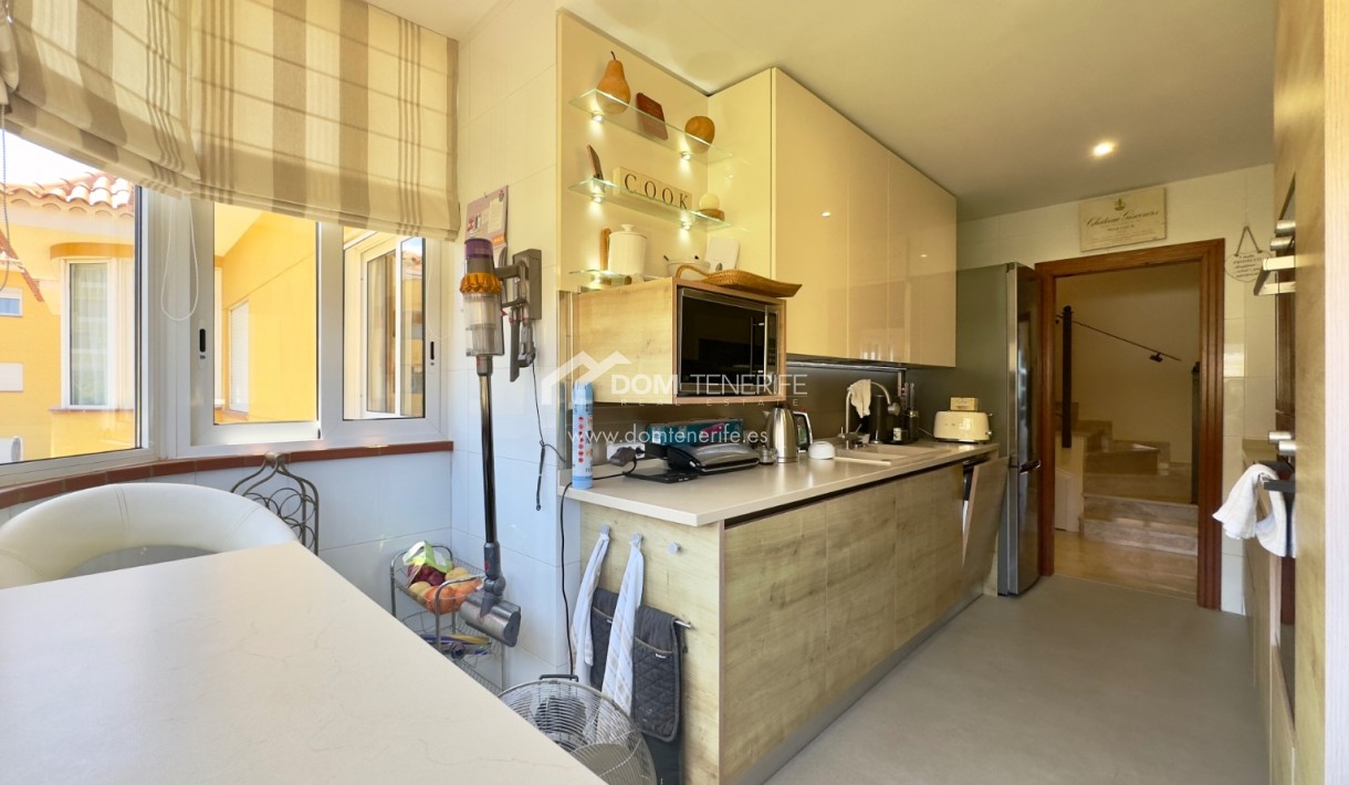 Venta - Atico -
Guía de Isora  - Playa La Arena