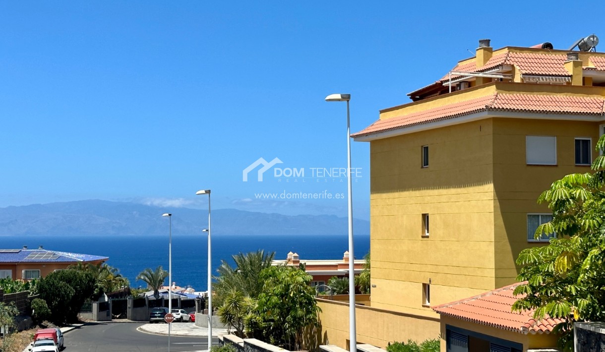 Venta - Atico -
Guía de Isora  - Playa La Arena