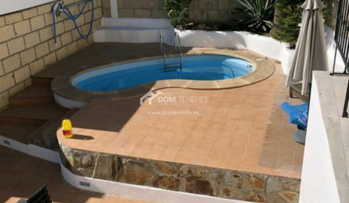 Wiederverkauf - Villa -
Arona - Chayofa