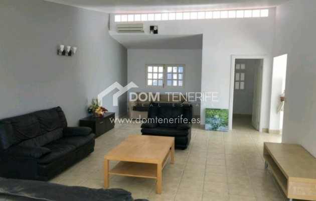 Wiederverkauf - Villa -
Arona - Chayofa