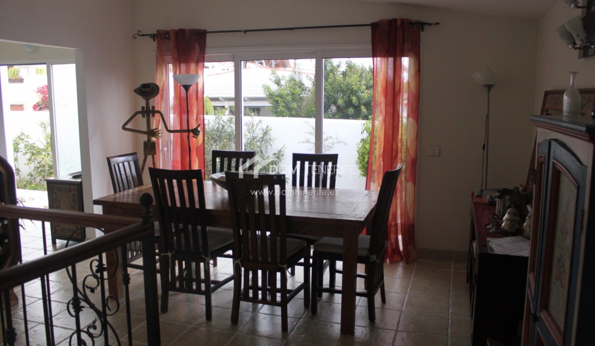 Wiederverkauf - Villa -
Arona - Chayofa