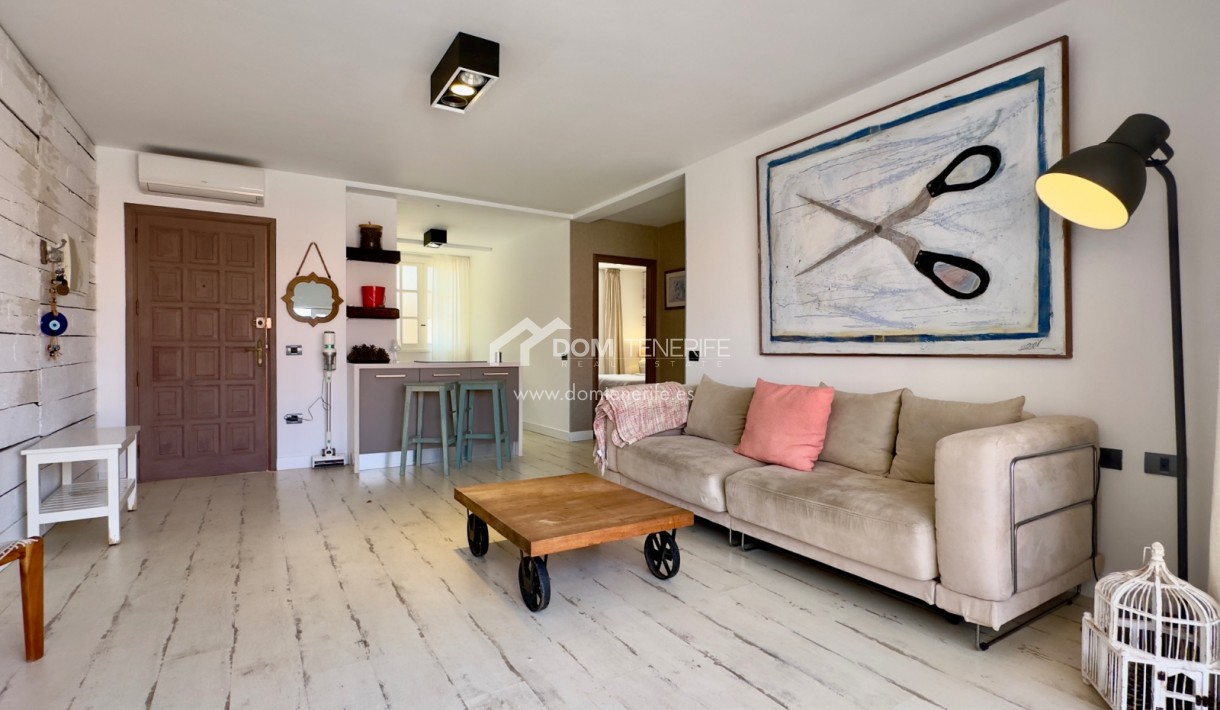 Sale - Apartment -
Adeje - Torviscas Alto