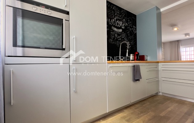 Sale - Apartment -
Adeje - Torviscas Alto