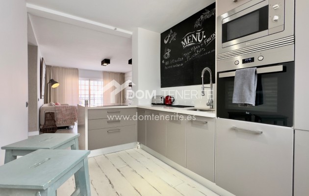 Sale - Apartment -
Adeje - Torviscas Alto