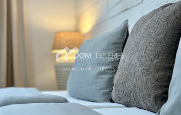 Sale - Apartment -
Adeje - Torviscas Alto