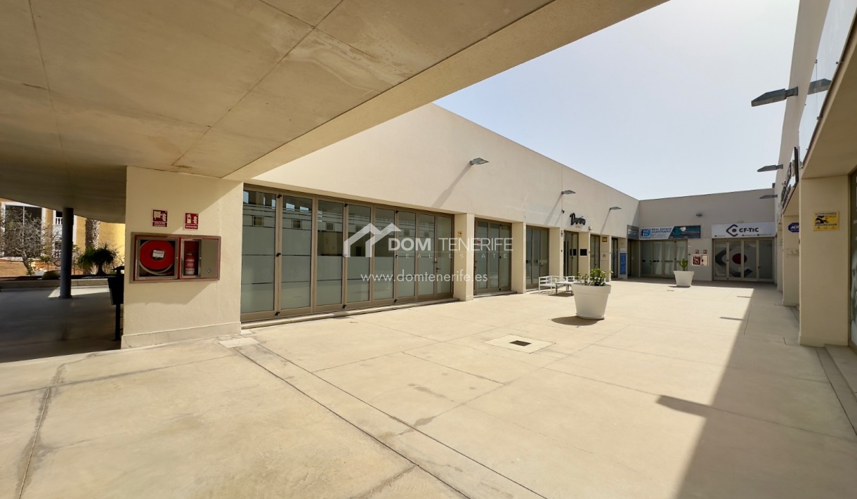 Long term rent - Commercial Premises -
Adeje - El Duque