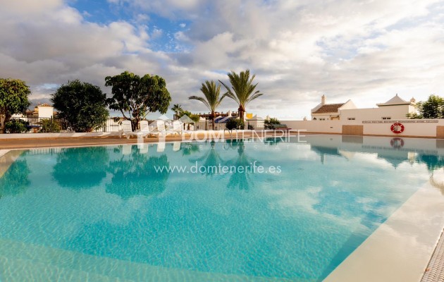 Sale - Apartment -
Adeje - Playa Paraiso