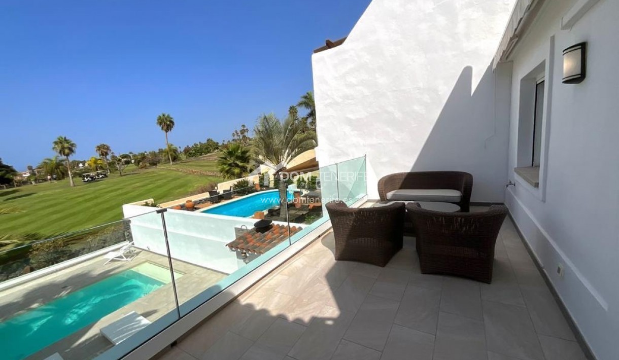 Sale - Townhouse -
Adeje - La Caleta