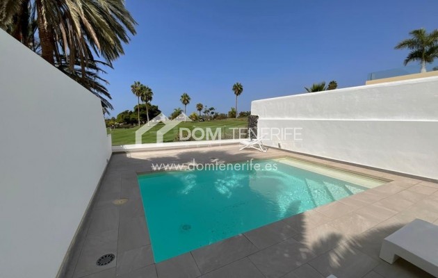 Sale - Townhouse -
Adeje - La Caleta