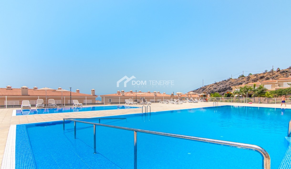 Sale - Townhouse -
Guía de Isora  - Playa La Arena