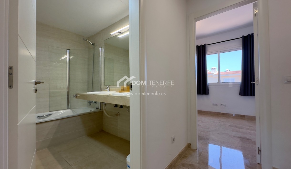 Sale - Townhouse -
Guía de Isora  - Playa La Arena