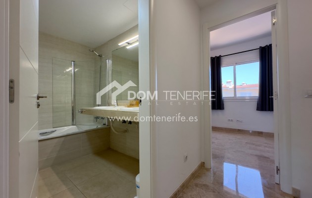 Sale - Townhouse -
Guía de Isora  - Playa La Arena