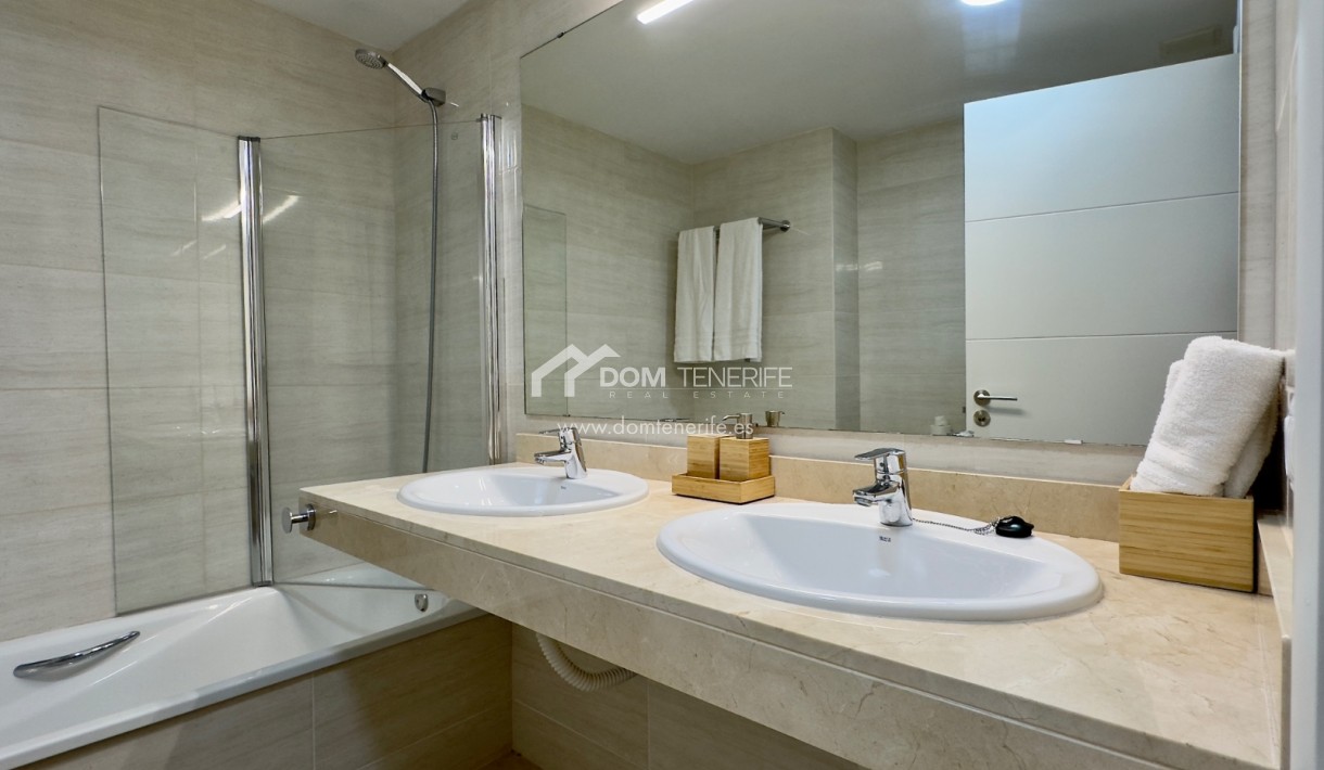 Sale - Townhouse -
Guía de Isora  - Playa La Arena