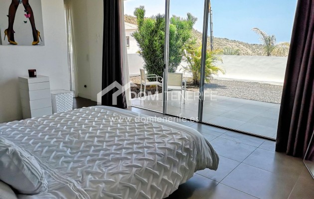 Sale - Villa -
Adeje - Torviscas Alto