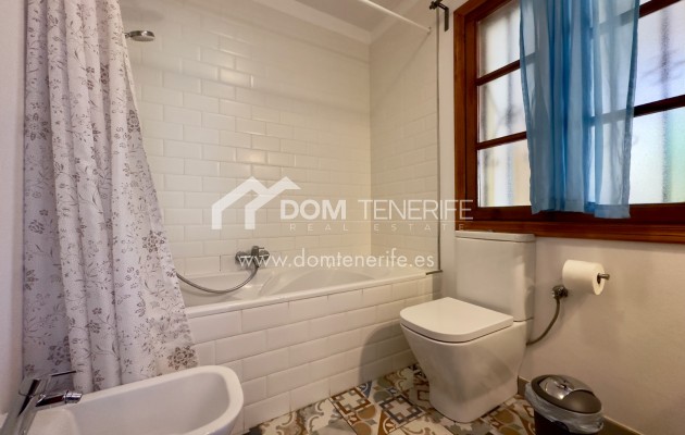 Sale - Apartment -
Adeje - Torviscas Alto