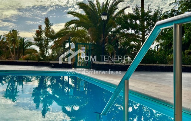 Sale - Apartment -
Adeje - Torviscas Alto