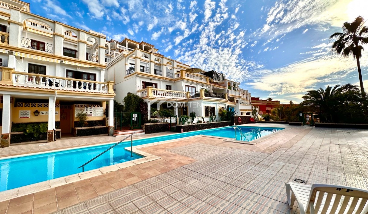 Sale - Apartment -
Adeje - Torviscas Alto