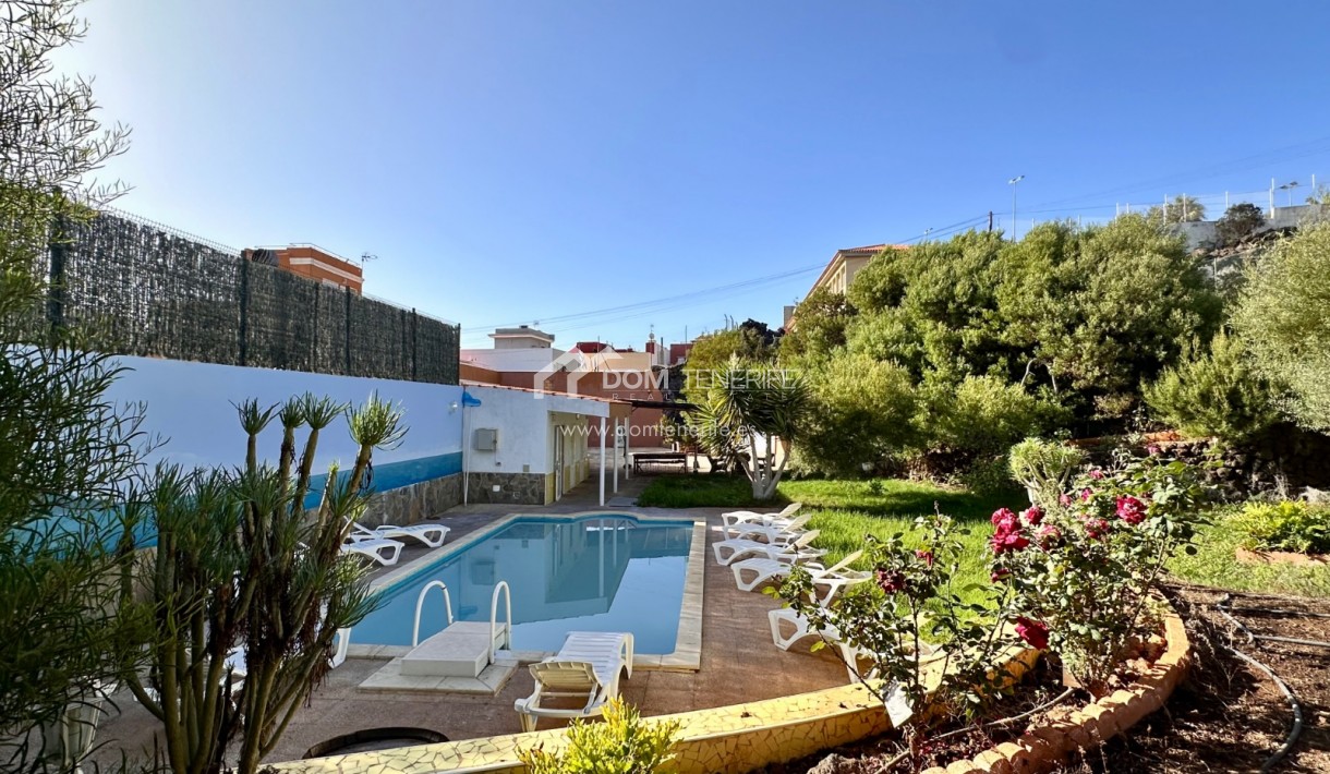 Sale - Villa -
Santiago del Teide - Chio