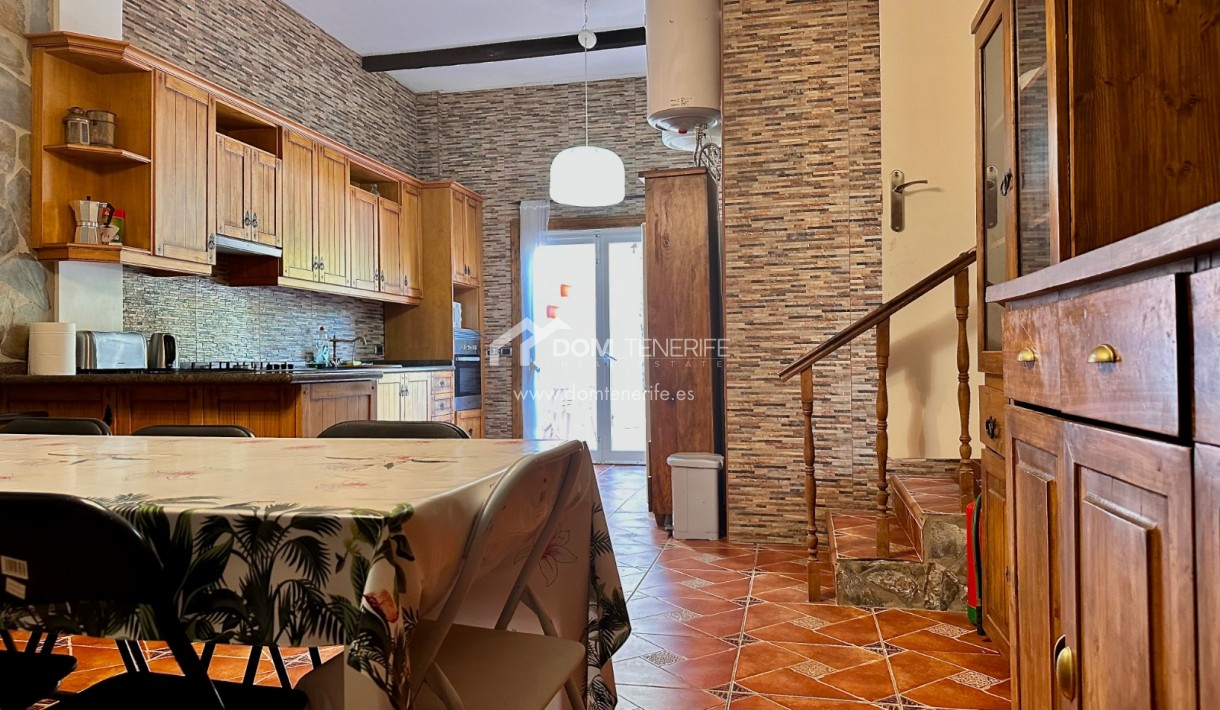 Sale - Villa -
Santiago del Teide - Chio