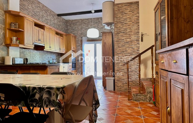 Sale - Villa -
Santiago del Teide - Chio