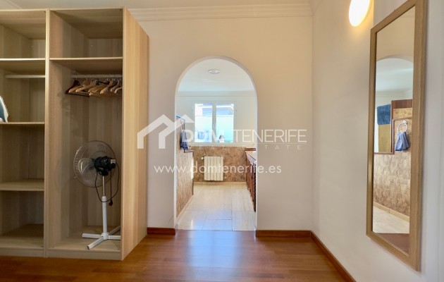 Sale - Villa -
Santiago del Teide - Chio