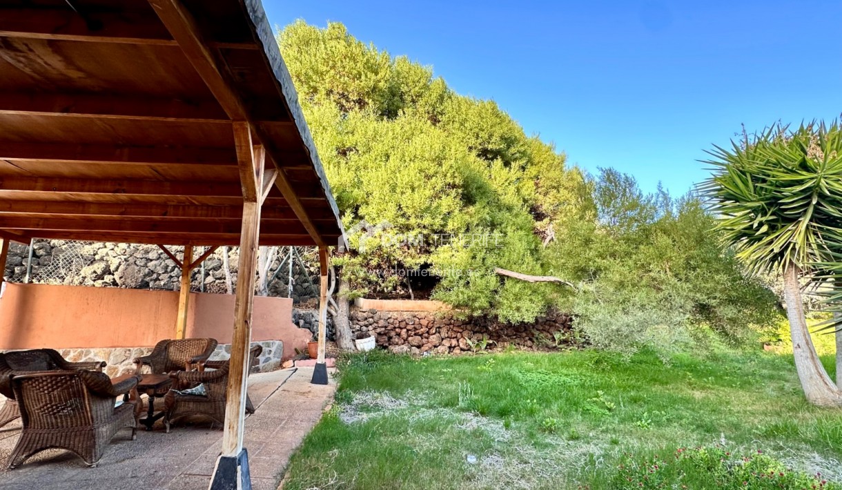 Venta - Chalet independiente -
Santiago del Teide - Chio