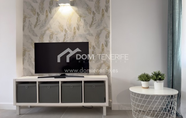 Sale - Apartment -
Adeje - Torviscas Alto