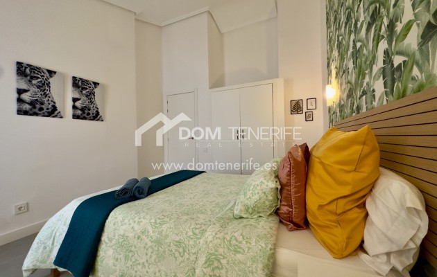 Sale - Apartment -
Adeje - Torviscas Alto