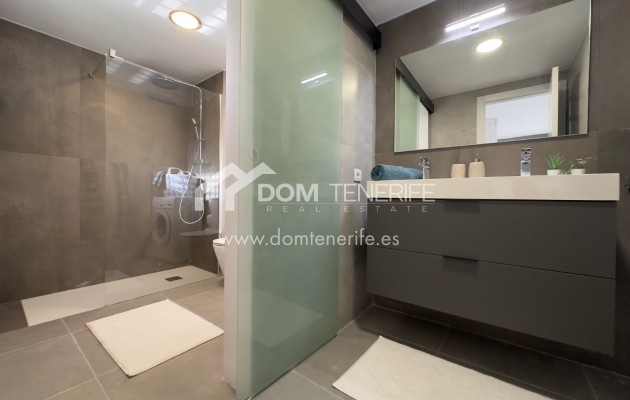 Sale - Apartment -
Adeje - Torviscas Alto