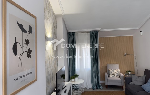 Sale - Apartment -
Adeje - Torviscas Alto