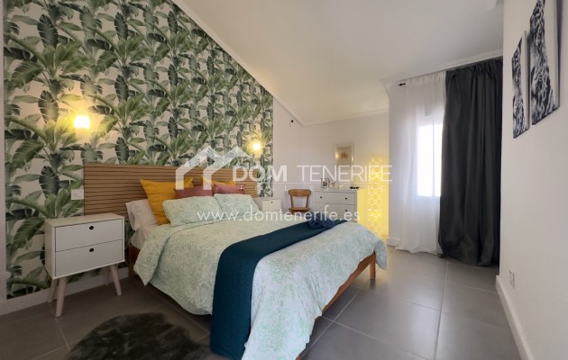 Venta - Apartamento -
Adeje - Torviscas Alto