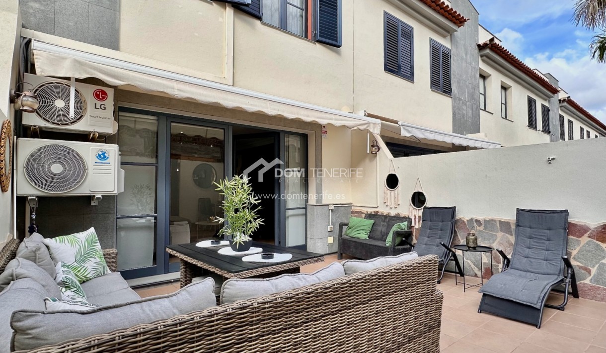 Sale - Townhouse -
Adeje - El Madroñal