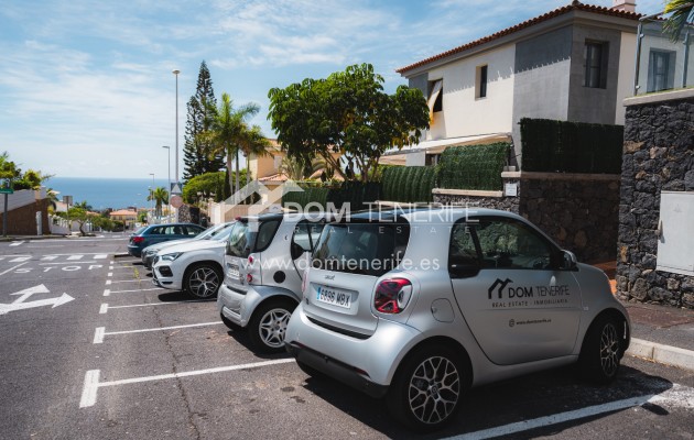 Alquiler a corto plazo - Chalet adosado -
Adeje - El Madroñal