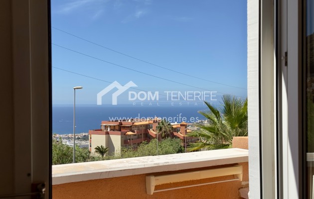 Sale - Townhouse -
Adeje - Roque del Conde