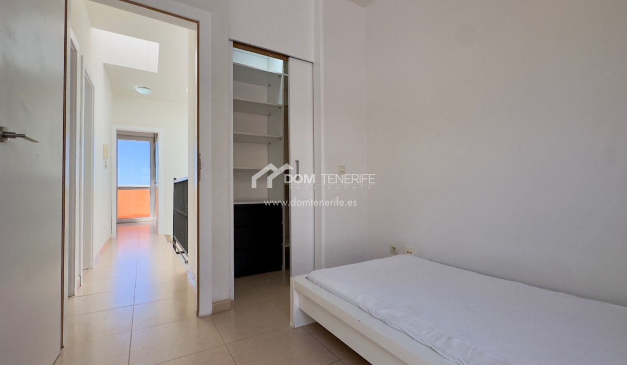 Sale - Townhouse -
Adeje - Roque del Conde