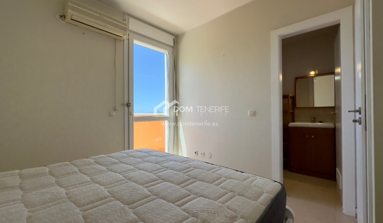 Sale - Townhouse -
Adeje - Roque del Conde