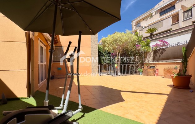 Sale - Townhouse -
Adeje - Roque del Conde