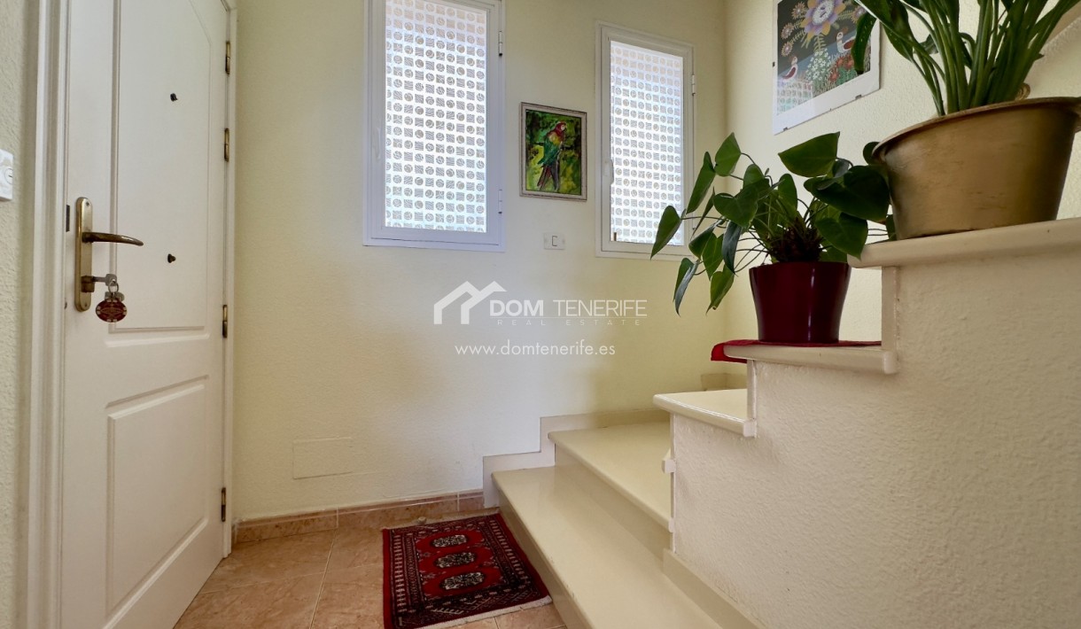 Sale - Townhouse -
Adeje - Roque del Conde