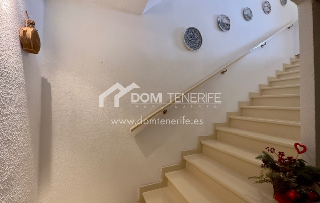 Sale - Townhouse -
Adeje - Roque del Conde