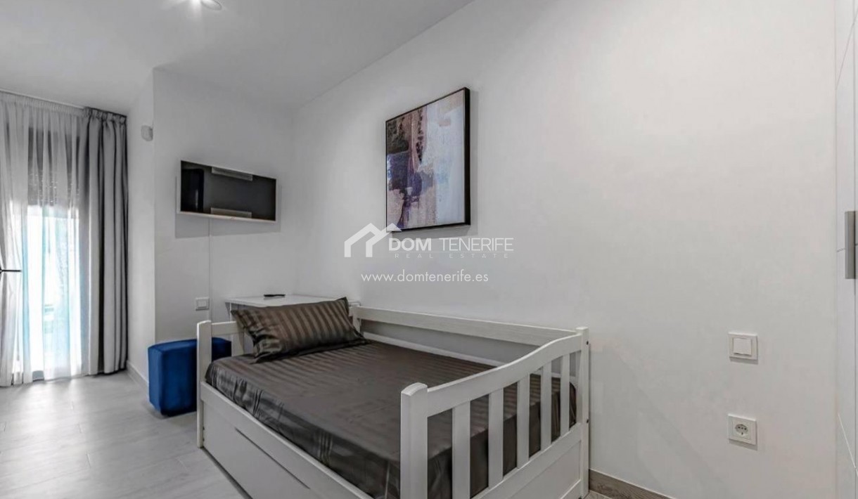 Sale - Apartment -
Guía de Isora  - Playa San Juan