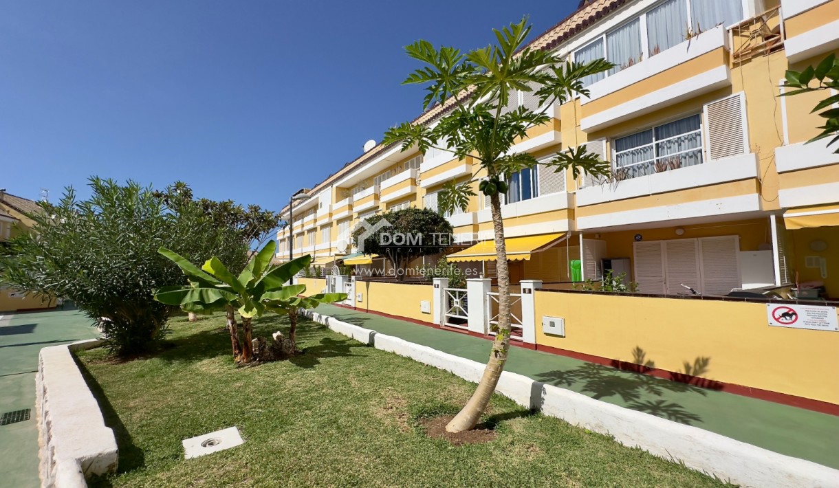 Venta - Chalet adosado -
Arona - Playa de Las Americas